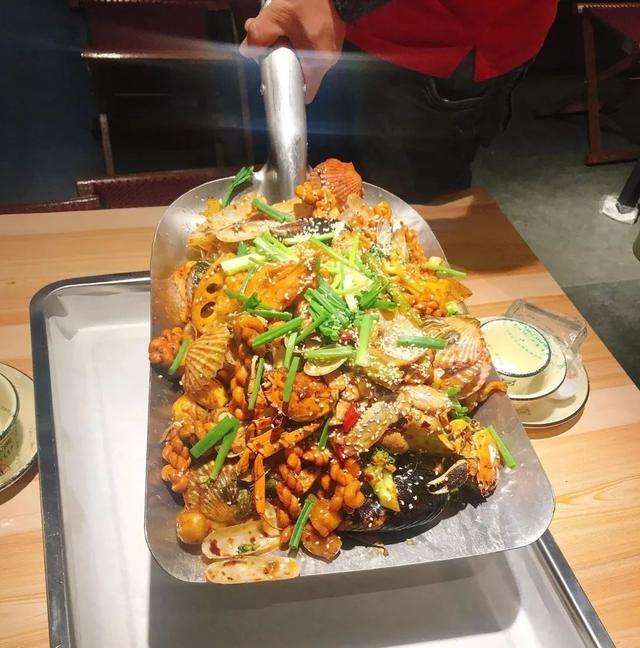 盐边手抓海鲜加盟